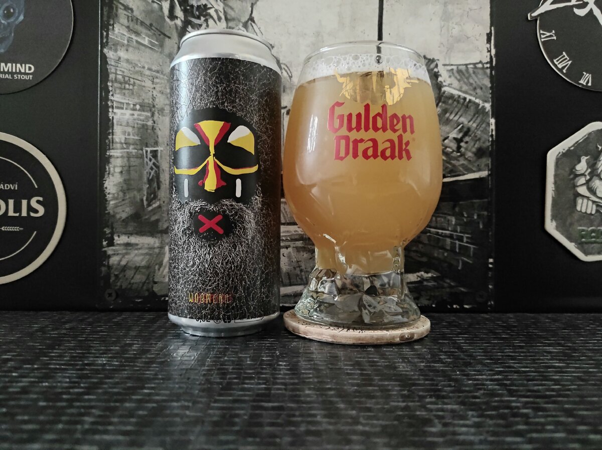 Woomera в бокале Gulden Draak