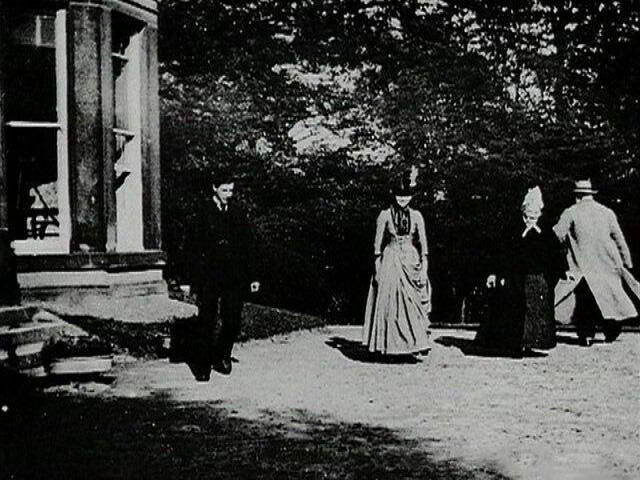 Фрагмент из самого первого в мире киноролика, 1888 год. Яндекс.Картинки