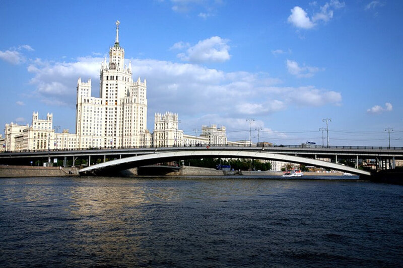 Самый красивый город Мира - это Санкт-Петербург. Но и Москва красива и не хуже многих и многих столиц.йййййййййййййййййййййййййййййййййййййййййййййййййййййййййй