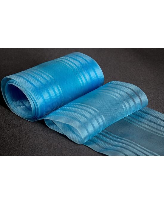 Те самые обычные капроновые ленты, которые носили все советские девочки.