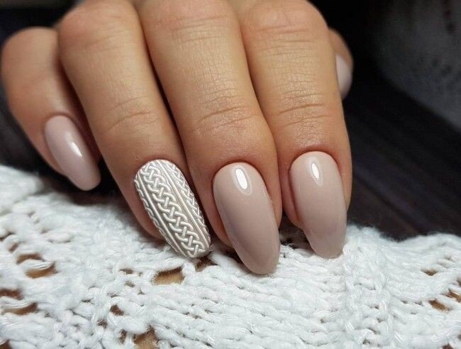 Вязаный маникюр