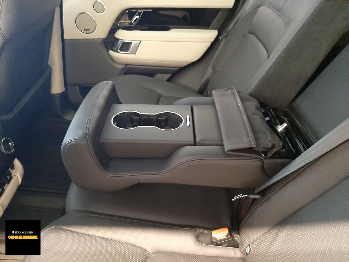 Зашёл в автосалон посмотреть на Рендж Ровер за 10 млн - Это вам не ...