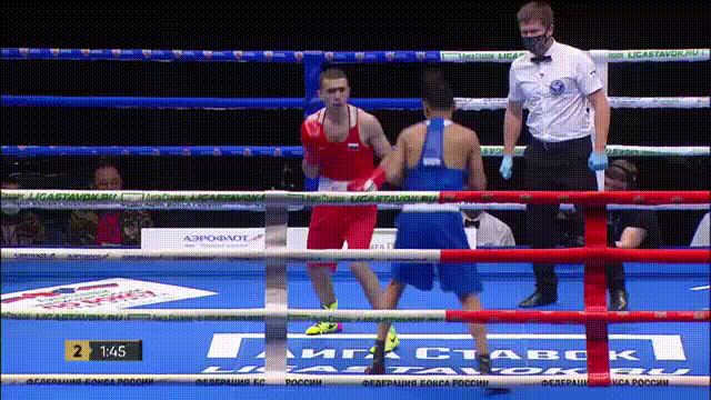 МНАЦАКАНЯН Володя (красный угол) - СОЯН Артыш. Чемпионат России по боксу  