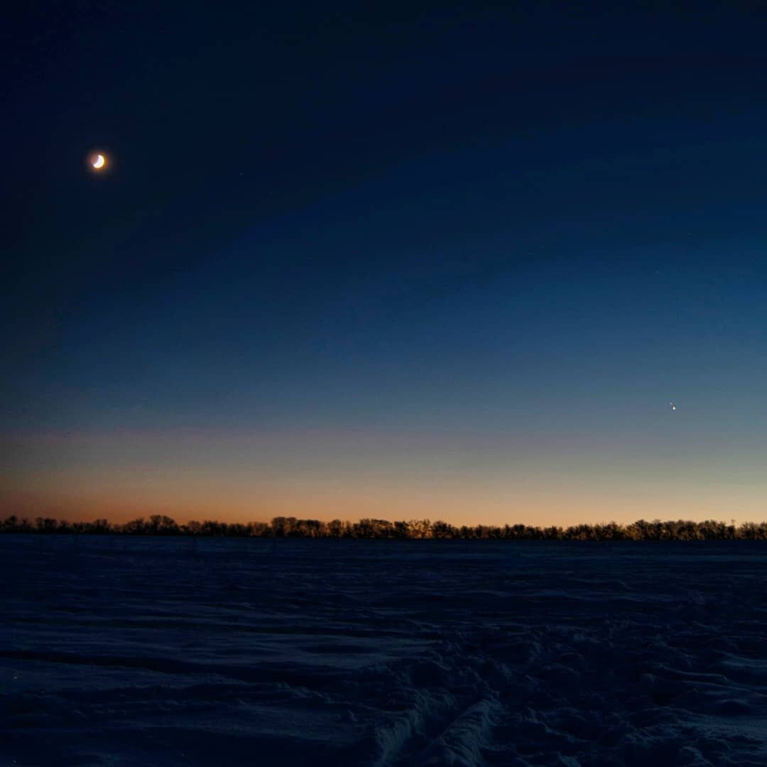 Длинная ночь. Самая длинная ночь. Самая длинная ночь в году. Самая длинная ночь картинки.