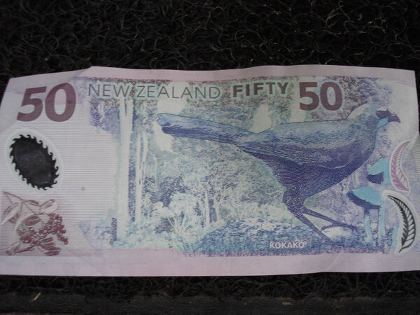 Справа снизу