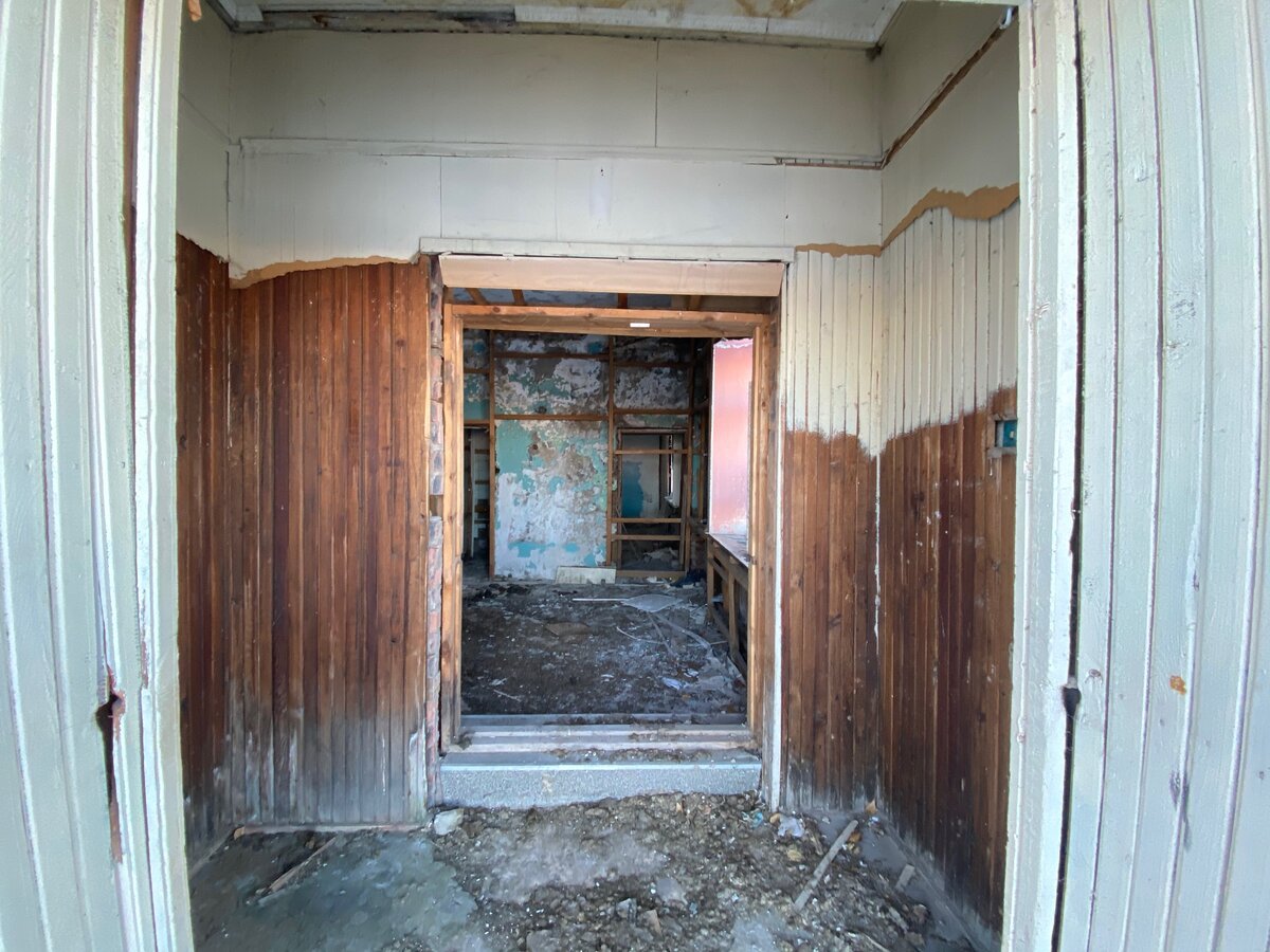 Просторный тамбур входа.