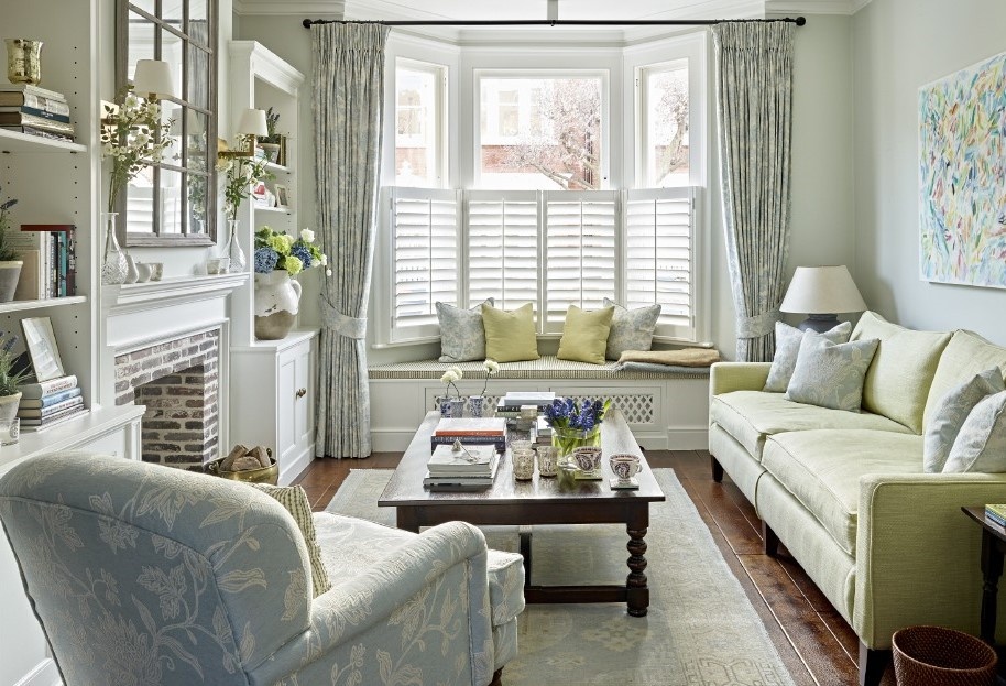 Маленькая гостиная в классическом стиле, Lisette Voute Design