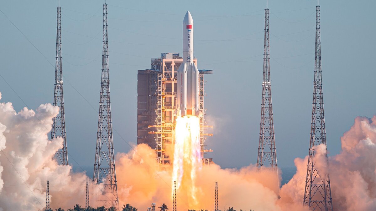 Через считанные дни на Землю упадут обломки китайской ракеты «Чанчжэн-5B», предупреждают астрономы.