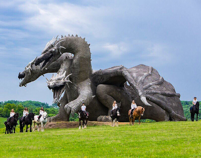 Фото огромного дракона