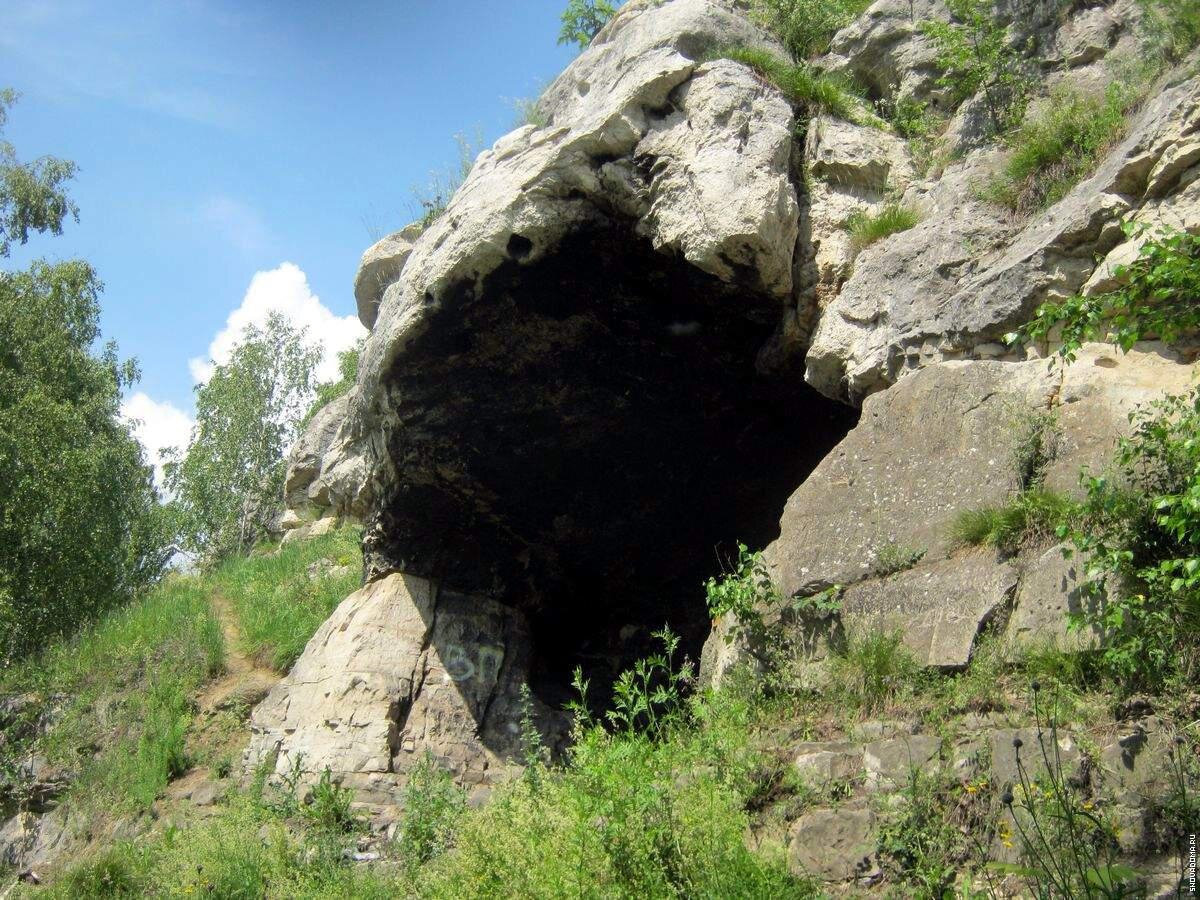 Горы советска. Зараменская пещера Кировской области. Советск Зараменская пещера. Зараменская пещера чёртова печь. Зараменская пещера Советский район.