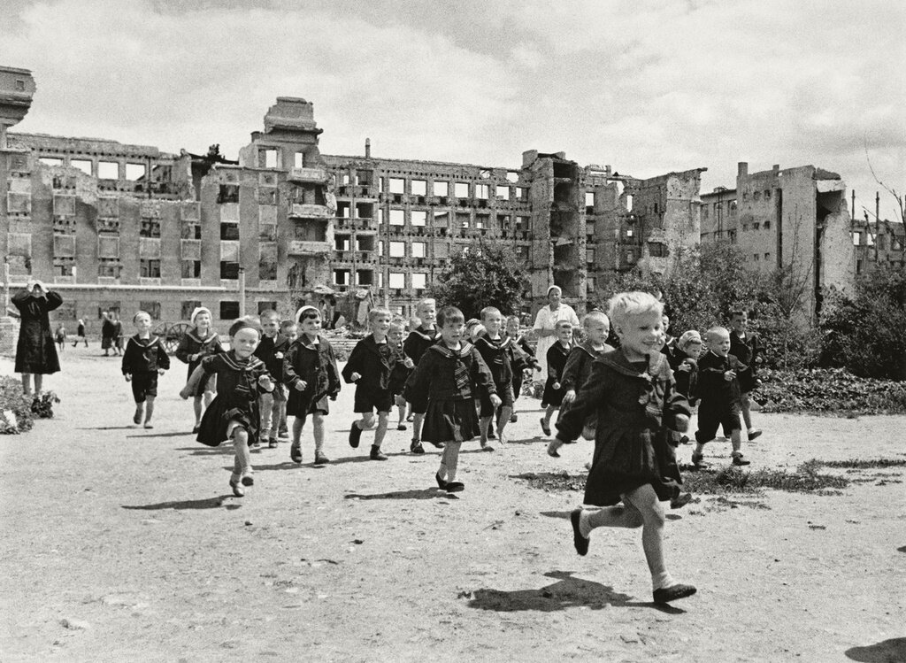 Картинка 1944 год