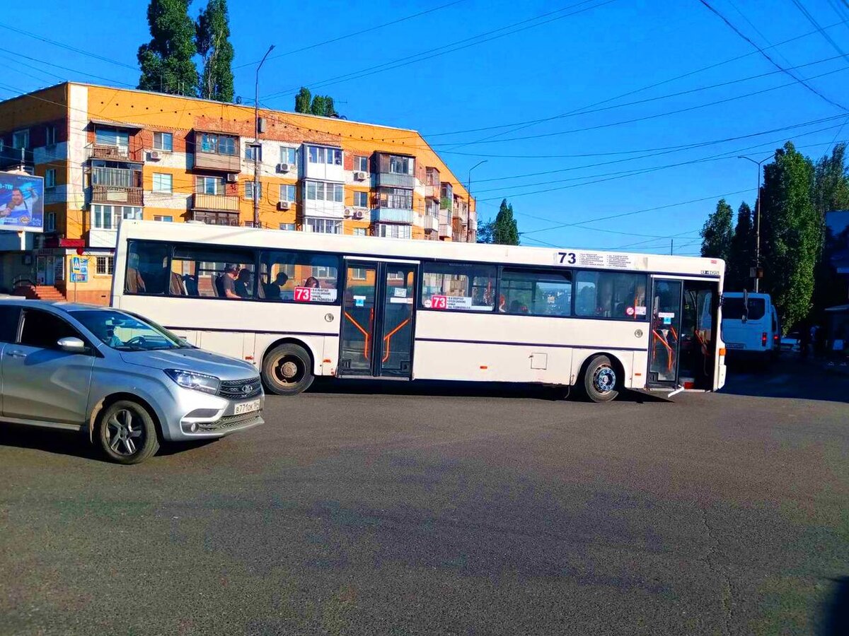 Какие маршруты маршрутных такси города Саратова, требуют замены на Автобусы большой  вместимости? Часть первая. | Буффонище | Дзен