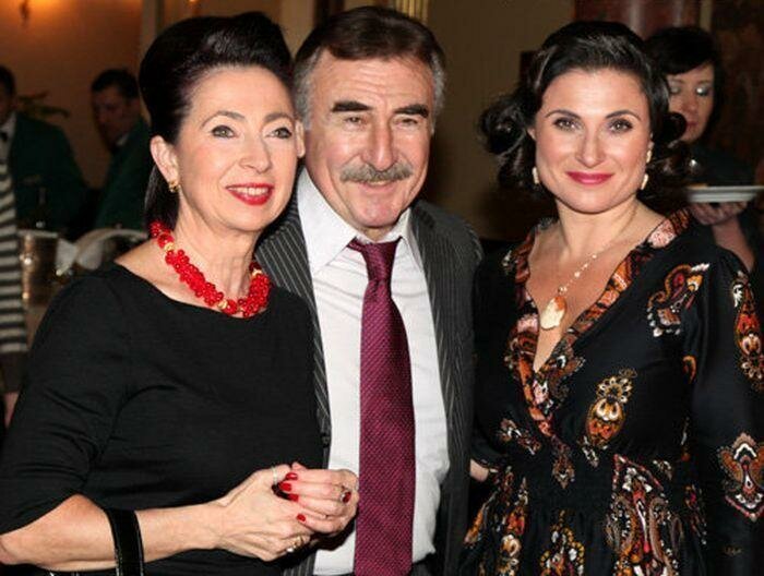 Каневский с женой и дочерью