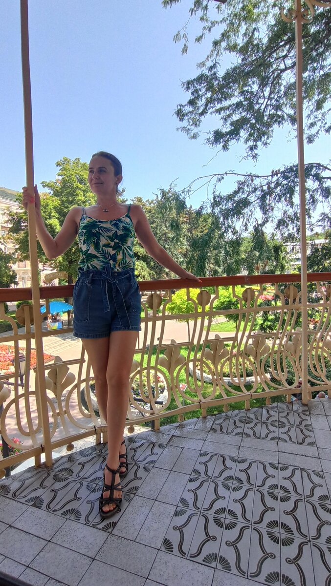 Это я в Пятигорске. Отдыхаю от списков и рутин.