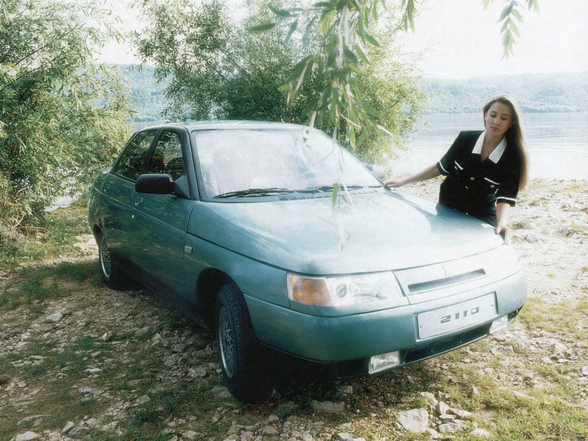 ВАЗ 2110 И Audi 80. ВАЗ 2110 1994.