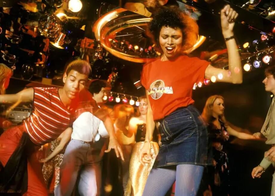 Studio 54 в нью-йорке. дискотека 70 х годов. стиль диско 80е dance. дискотека 70 х годов. диско 70х ссср.