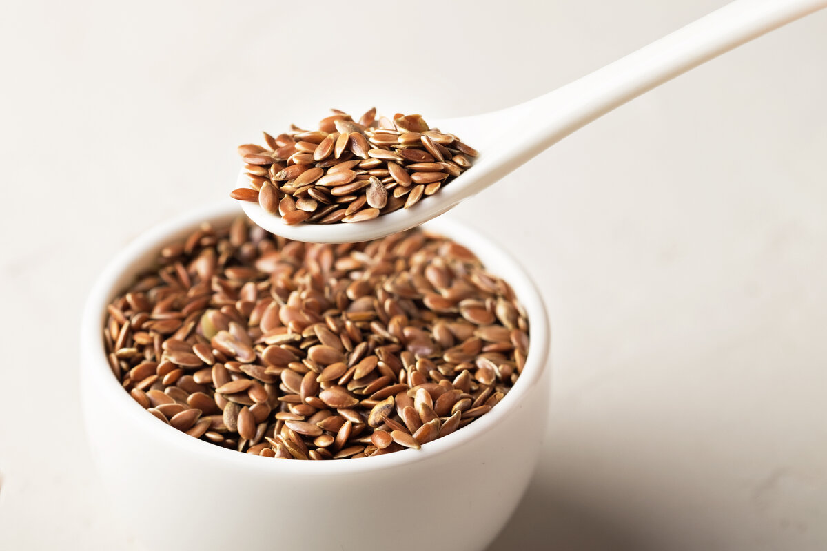 Льняное семя.