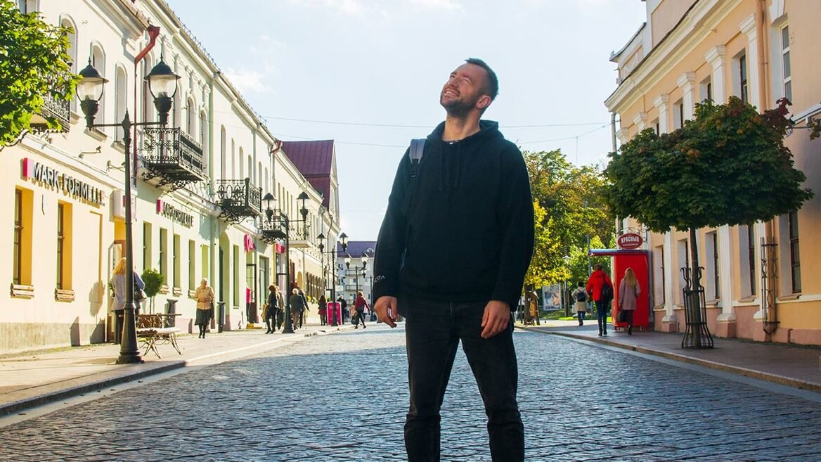 Директор гродненской студии веб-дизайна «Иквадарт» Глеб Койпиш 3,5 месяца провёл в СИЗО после того как в августе силовики пришли к нему в офис. В декабре Глеба приговорили к двум годам «химии» по ч. 1 ст. 342 УК РБ. Но пока он на свободе. И вот как по-доброму написал о своём тюремном опыте.