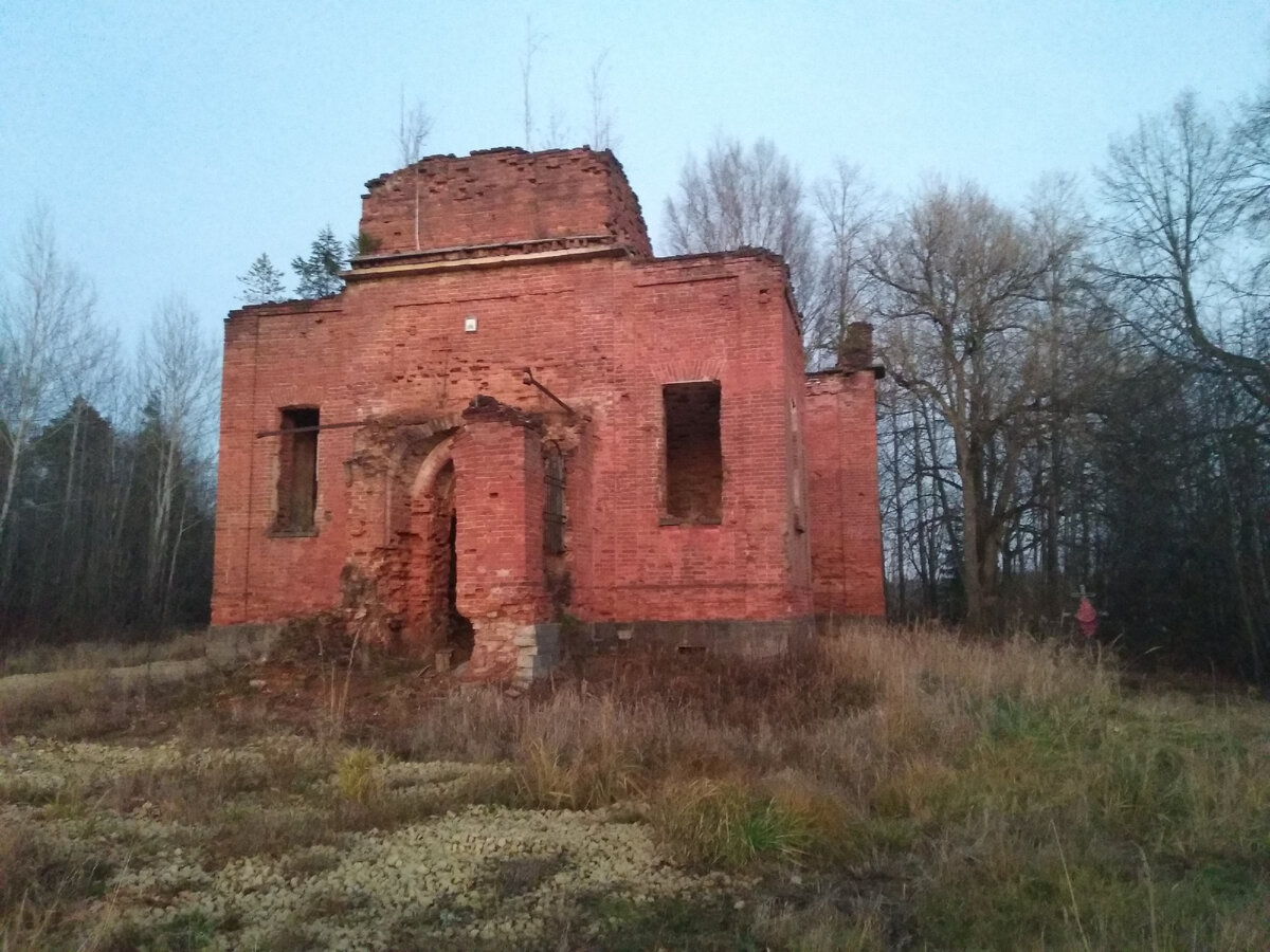 Развалины культурного наследия. Старинные руины в деревне Большая Ящера  Ленинградской области | Петербург и не только | Дзен