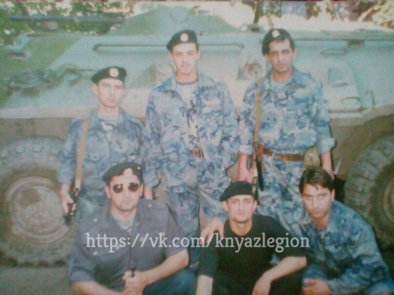  Бойцы первого чеченского ОМОНа. 1990-ые годы.