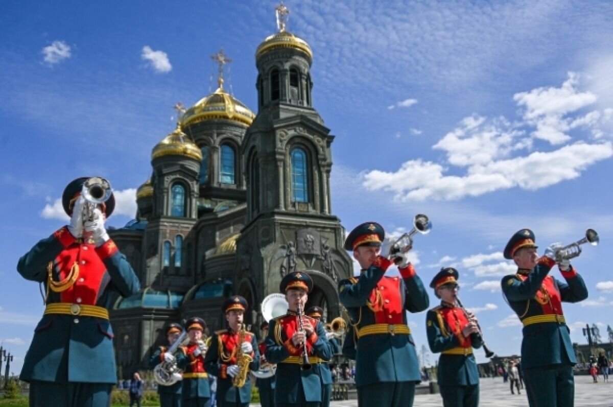    Участники антифашистского конгресса в Кубинке почтили память погибших в ВОВ