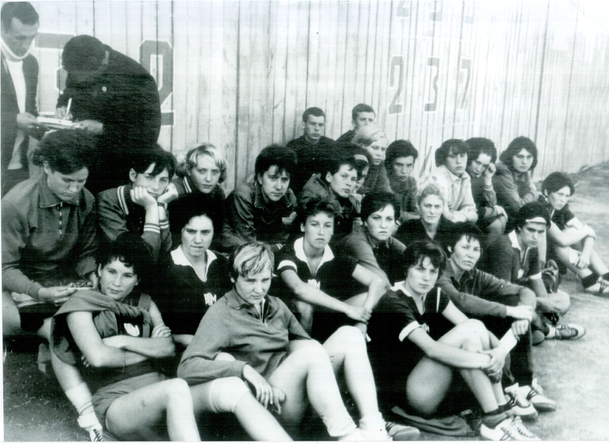 Собрание команды «Ростсельмаш» и «Старт» перед выездом на чемпионат РСФСР, 15 октября 1967