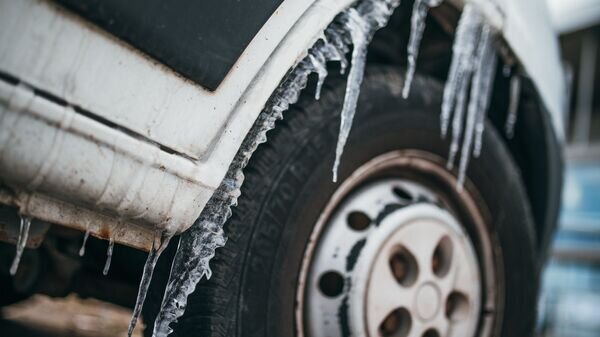    CC BY 2.0 / Ivan Radic / Close-up of icicles under a car's wheel arch
