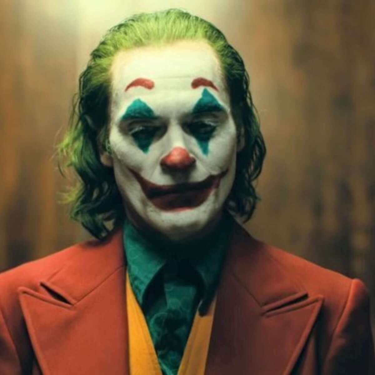 Рейтинг IMDb:  8,5 из 10;                                                                            Рейтинг КиноПоиск:  8,0 из 10 