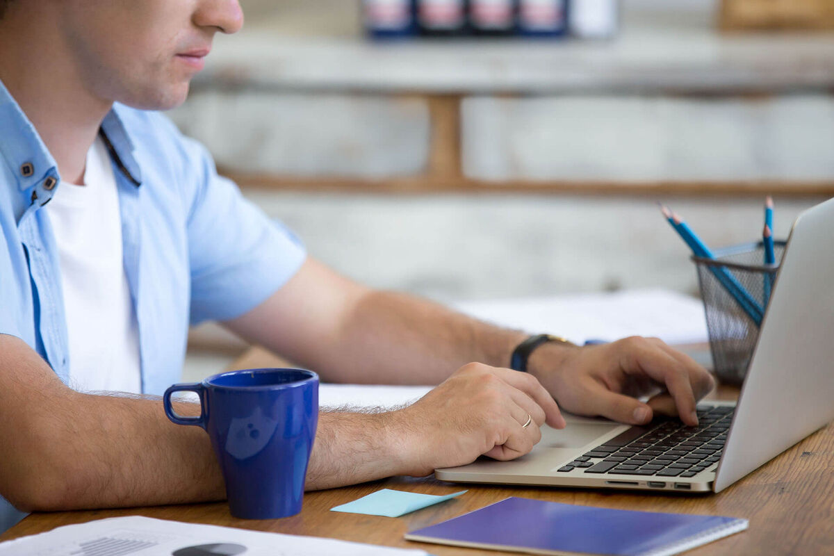 Иногда люди не слушают тебя даже если ты хочешь искренне им помочь