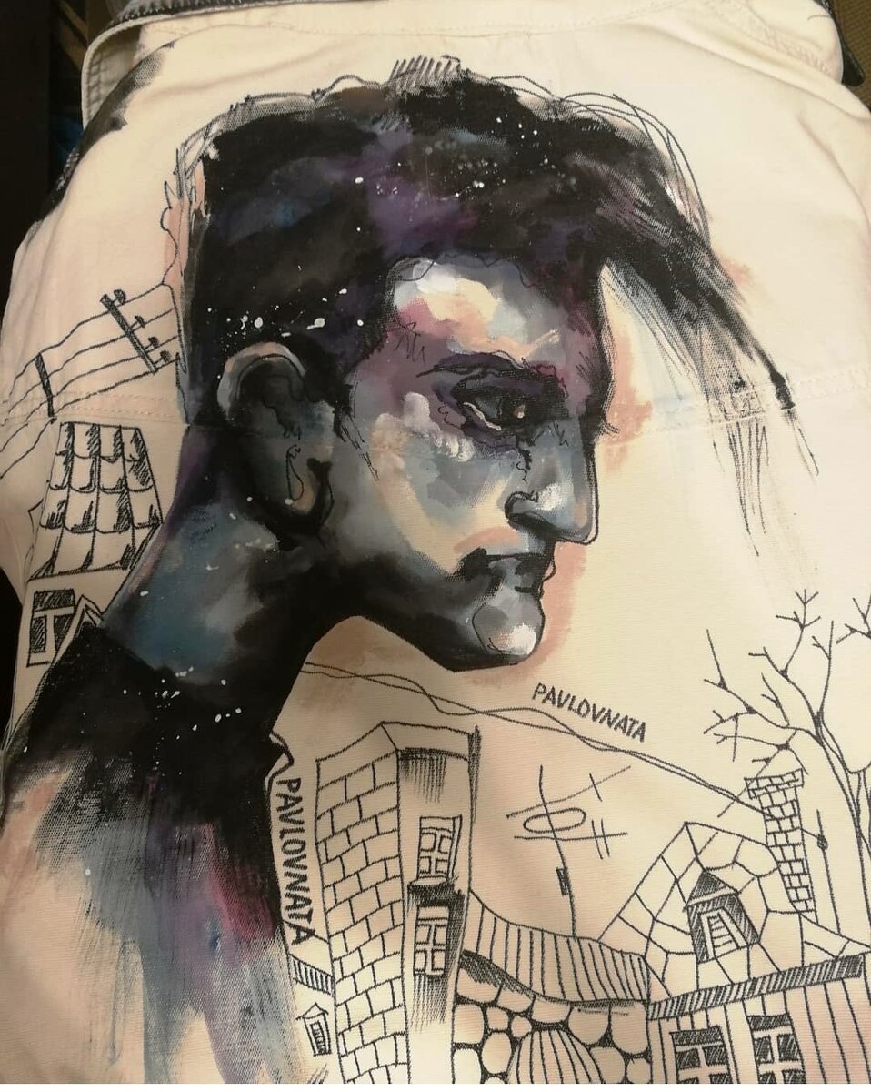 Это работа моей подруги - Павловой Наталье. Дизайнер, визажист, стилист международного класса "Золотая Маска" Напечатано с ее разрешения +79161834438.