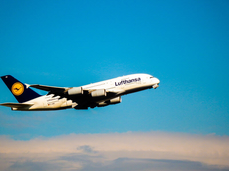 Классическая авиакомпания Lufthansa. Фото с сайта Flickr.com/ConstiAB