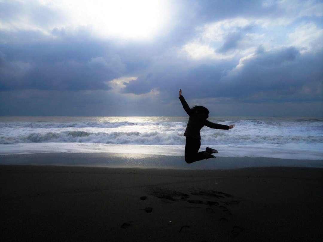 Продолжаем знакомиться...

Опыт... важный критерий выбора учителя? Когда-то у всех не было опыта и хорошо справлялись со своей работой, не правда ли? 😉
Ответственность и любовь к делу - решающий фактор в любой отрасли 👌
 А теперь о моём пути в педагогике 👩‍🏫

☑️2011-2016 год 
ПАО "Сургут Нефтегаз". 
ДС "Юный нефтяник". 
Несколько должностей: воспитатель, старший методист.

☑️ 2016-2018 год 
 Образовательный центр "Сириус". 
Старший воспитатель. 

☑️ 2018-2020 год 
Образовательный клуб " Центр Роста".
Частная школа" Мир".
Учитель начальный классов, педагог по ментальной арифметике.

☑️ Репетиторская деятельность с 2018 года
 (1-5 класс).