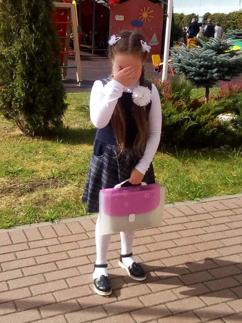 Ничего страшного. Просто школа в глаз попала