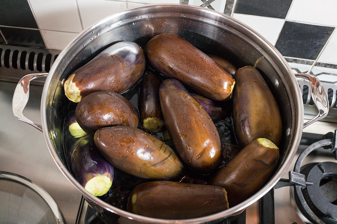отвариваю в соленой воде.