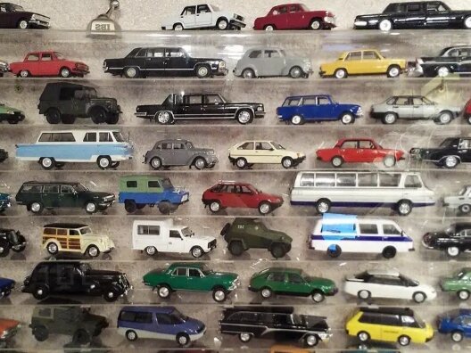 Моделек много не бывает.