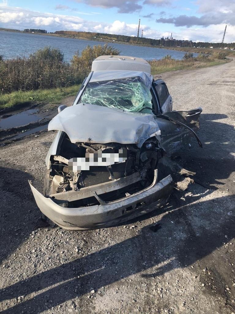 В 15:25 на 75-м км автодороги Р-256 (Чуйский тракт) 35-летний мужчина, следуя за рулём автомобиля Toyota Corolla из Линёво в сторону Барнаула,