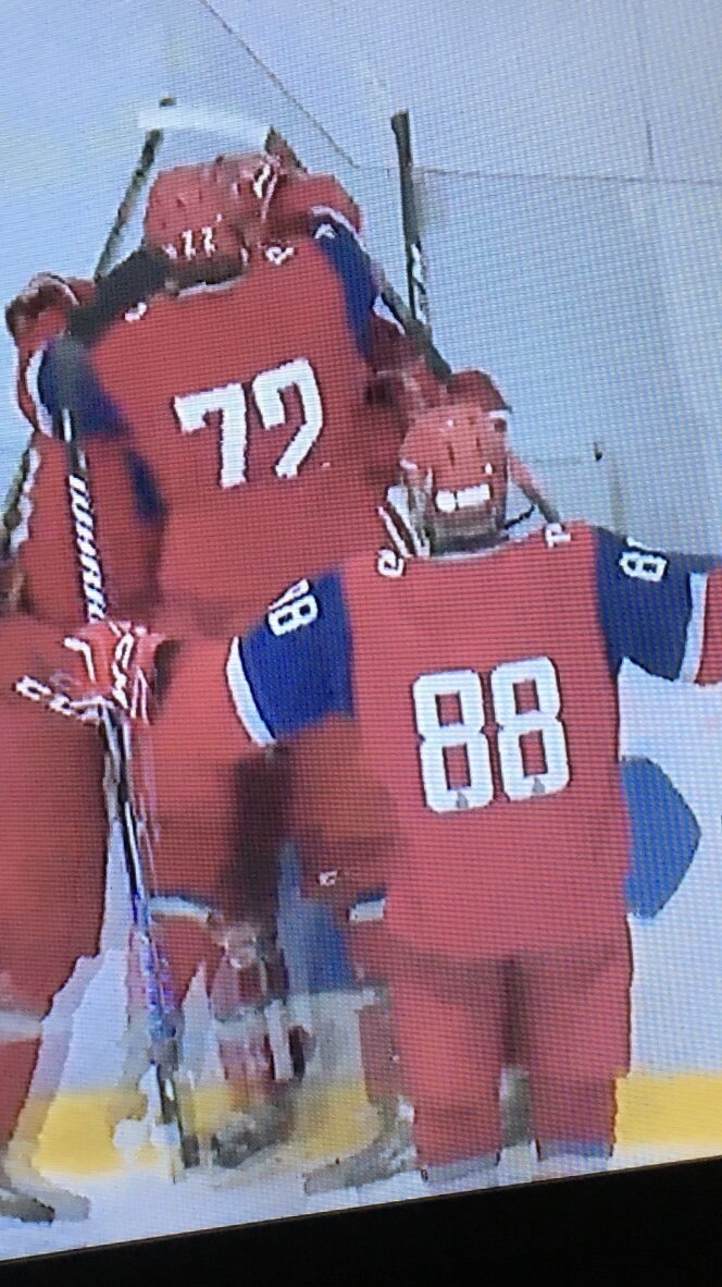 Старшенький, номер 88, фотка с телека, поэтому такое качество