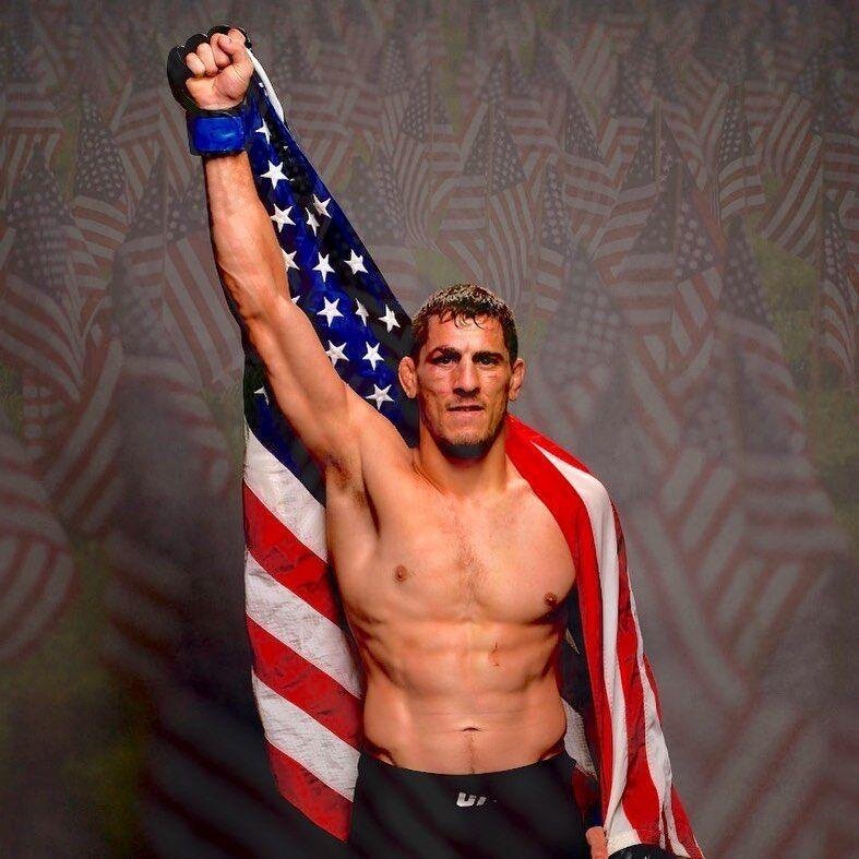 Инстаграм бойца - @hybridufc