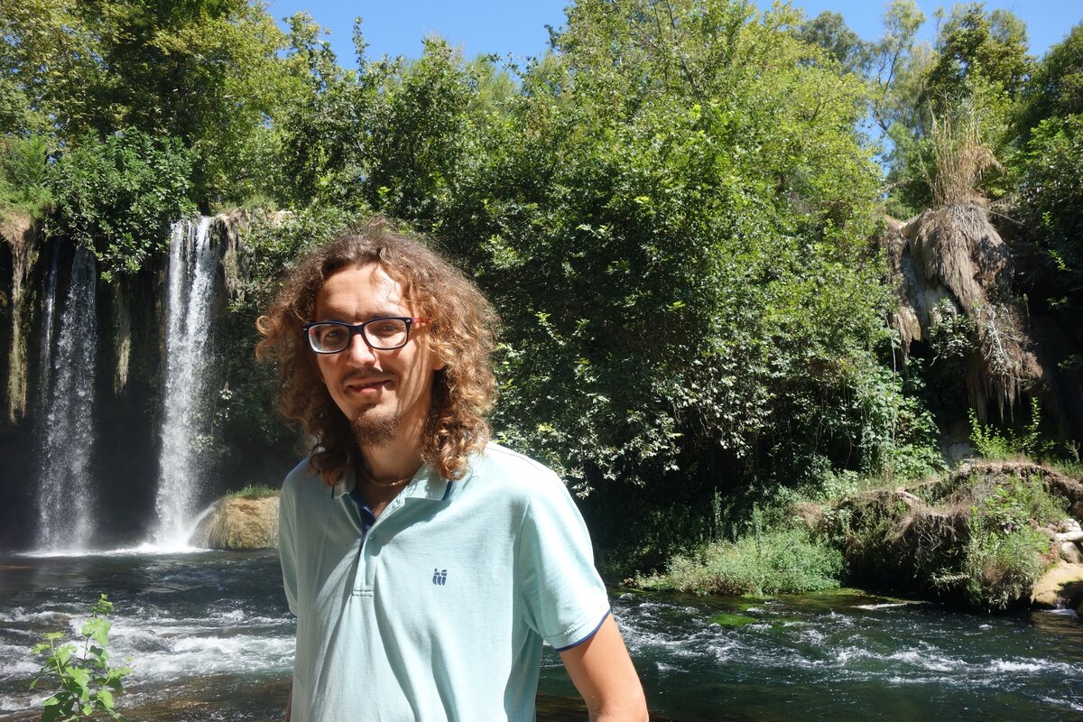 Привет, меня зовут Влад Гурьянов, я автор этого блога.