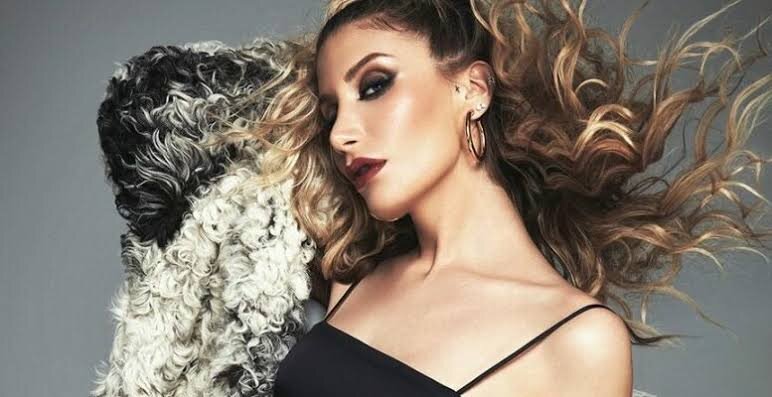 İrem Derici