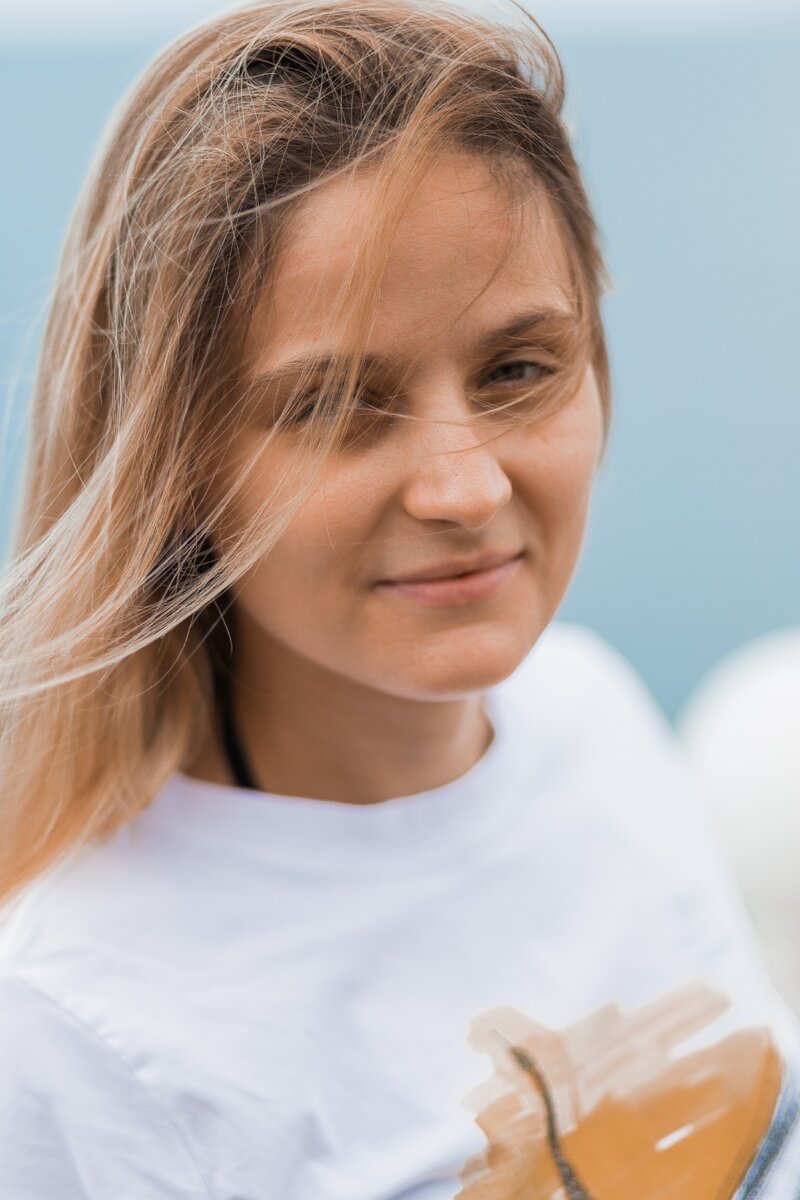 ГОРМОНАЛЬНОЕ РАСПИСАНИЕ 
Вставая до 6:00 утра вырабатывается СЕРОТОНИН-гормон счастья.

