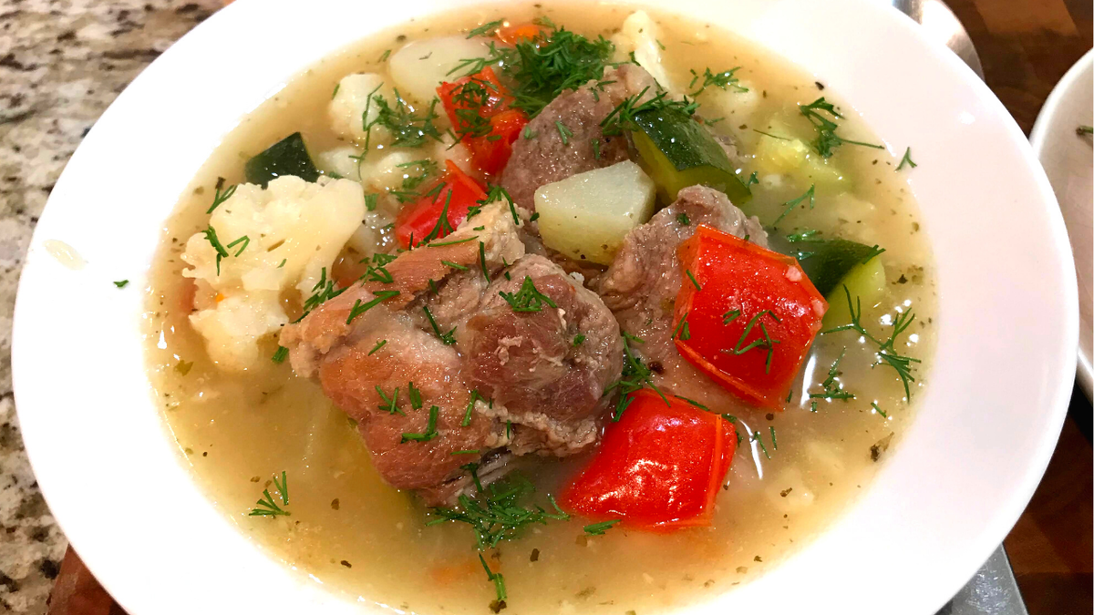 Жаркое из свинины с картошкой в кастрюле. Простой рецепт.