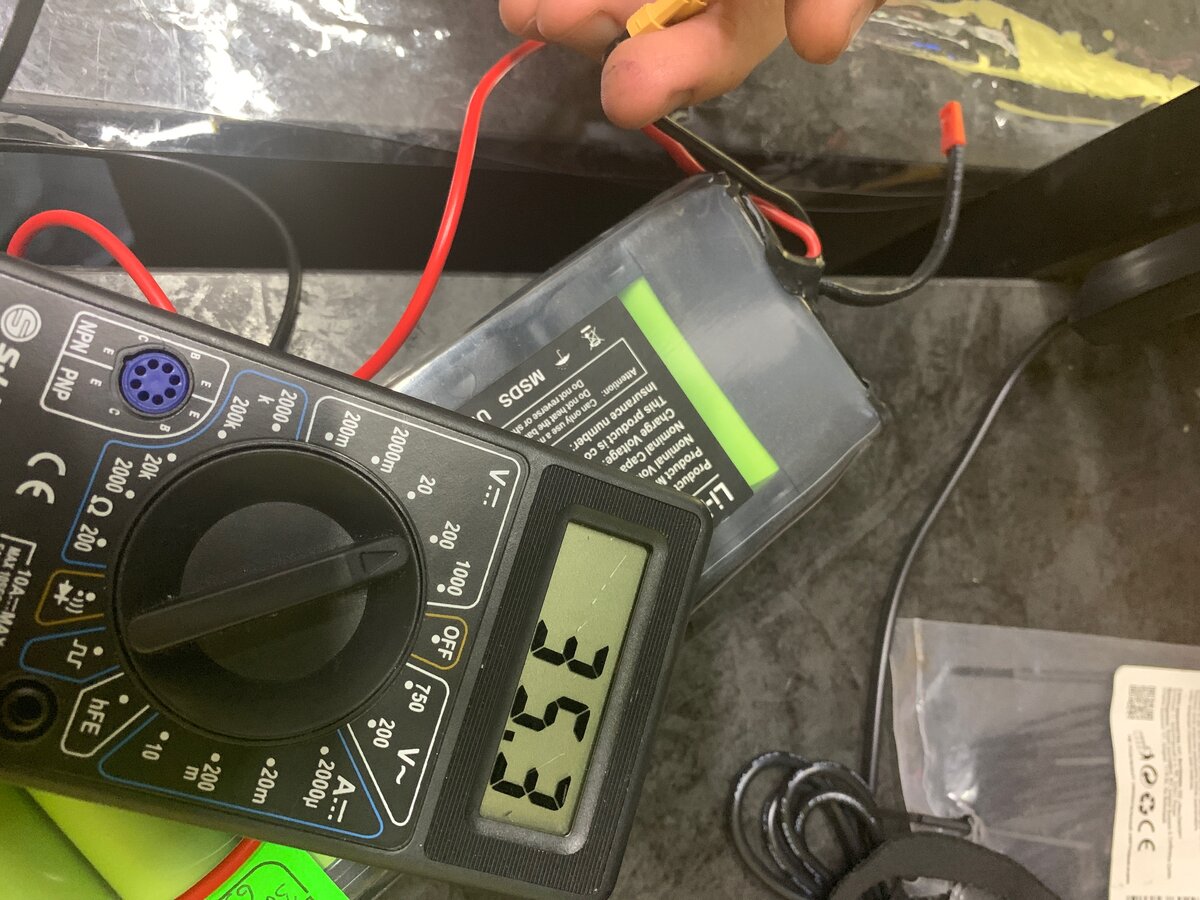 Заряд 35.3 на 36V, равен приблизительно 45% полного заряда, такой АКБ лучше зарядить, до 38V-40V самое идеальное.