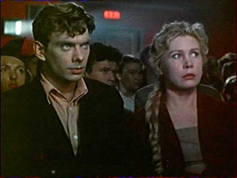 Фото: Кадр из фильма: Дорогой мой человек; Кино -Театр.Ру