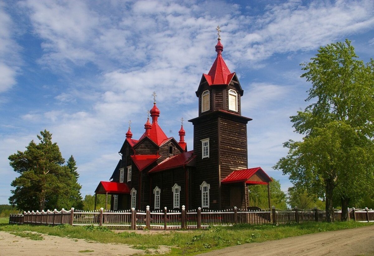 Церковь Серафима Саровского в Турнаево. Фото с radiovera.ru