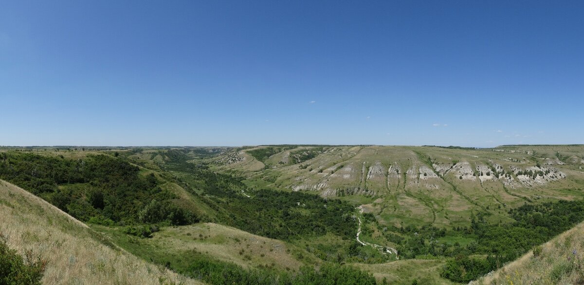 Глубокая ложбина. Даниловский каньон Волгоградская область фото.