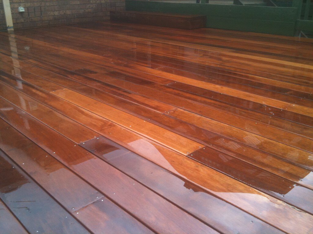 Лак для дерева