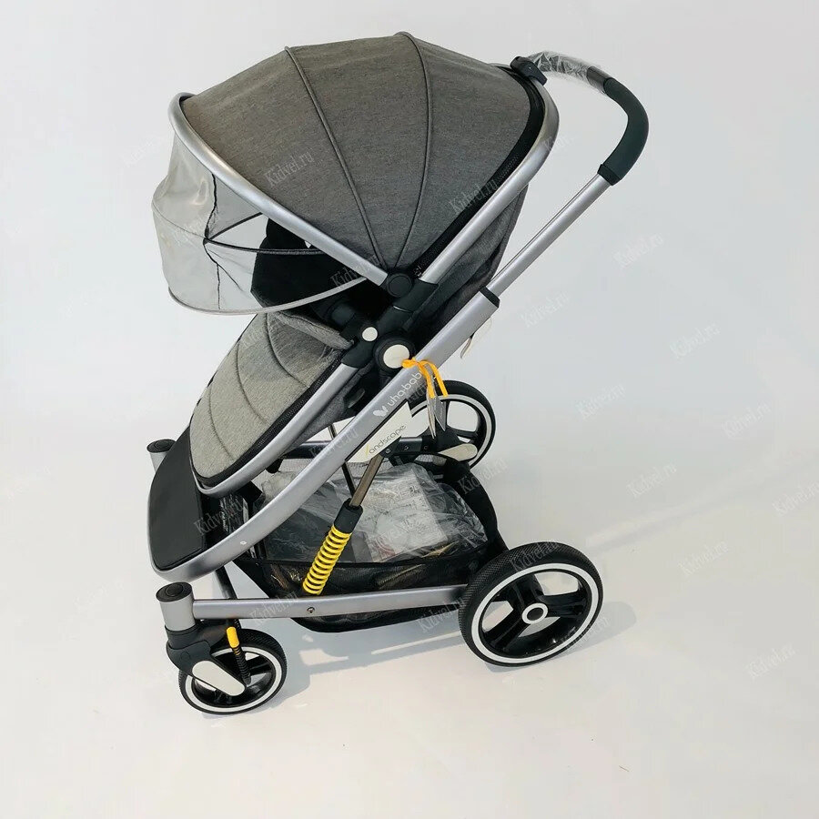 Коляска для настоящих мужчиню UhaBaby. Козырек от солнца.
