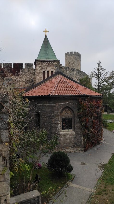 Церьковь Ружица - старейшая в Белграде, в крепости Калемегдан