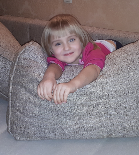 Какой ребёнок не любит играть в прятки?